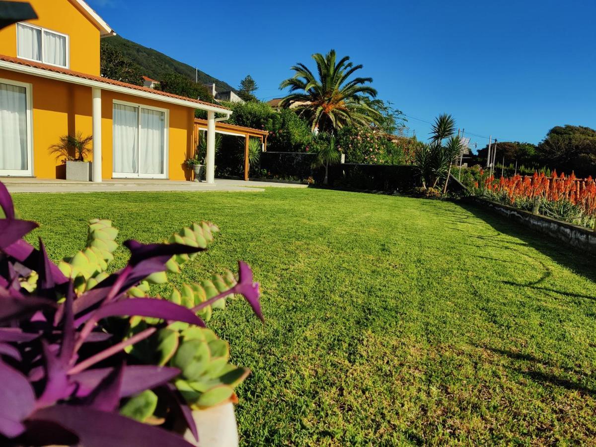 Casa D'Avo Guesthouse And Apartment Urzelina Luaran gambar