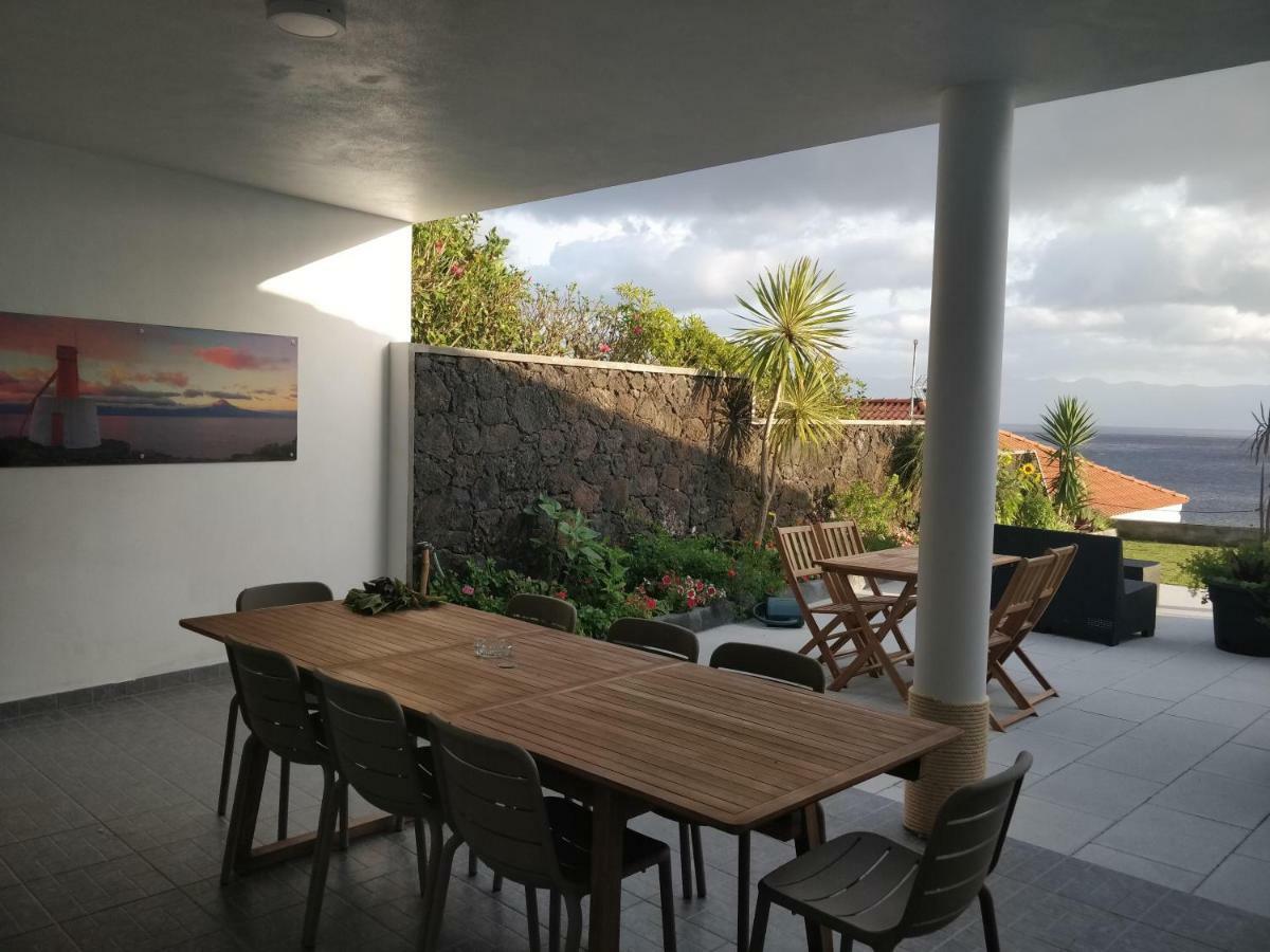 Casa D'Avo Guesthouse And Apartment Urzelina Luaran gambar