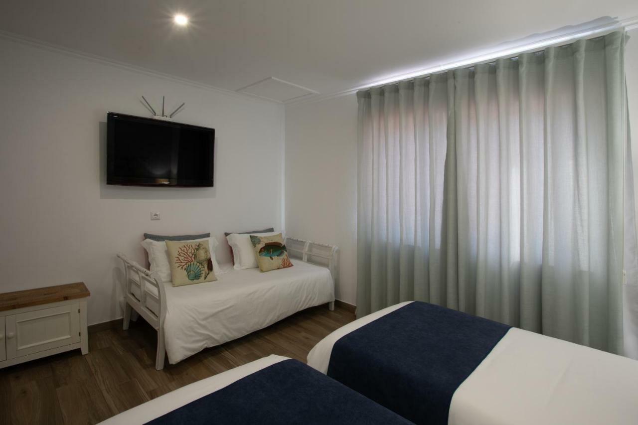 Casa D'Avo Guesthouse And Apartment Urzelina Luaran gambar